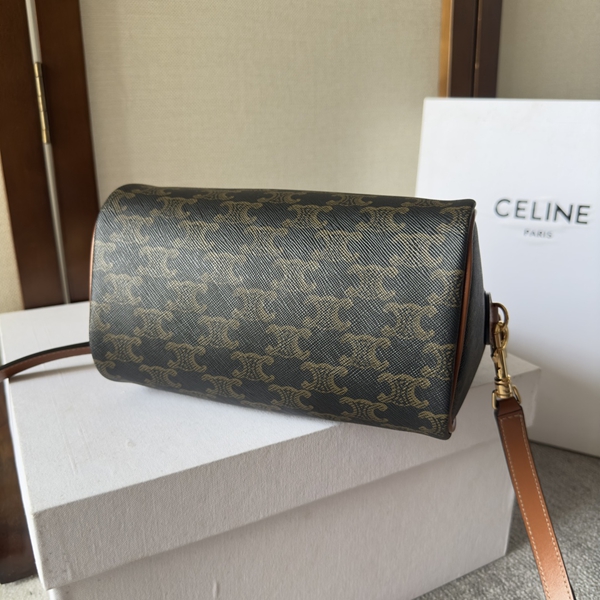 スーパーコピーブランドバッグ内部構造